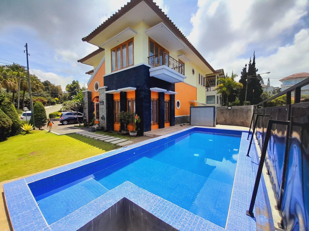 villa 5 kamar private pool