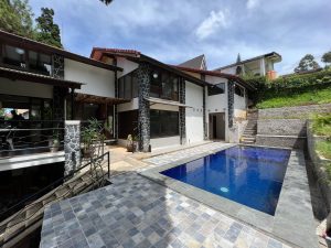 villa 4 kamar private pool