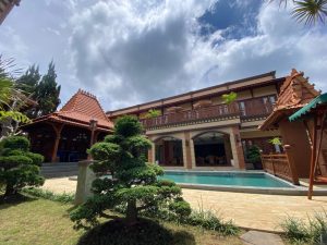 villa 7 kamar di bandung bernuansa jogja