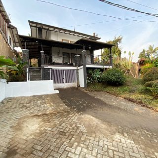 villa private pool bandung