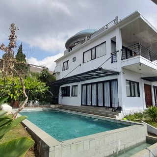 villa di lembang bandung